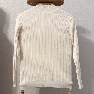 🎀5/$15 Cream / off white Ribbed Turtleneck Sweater size 14/16